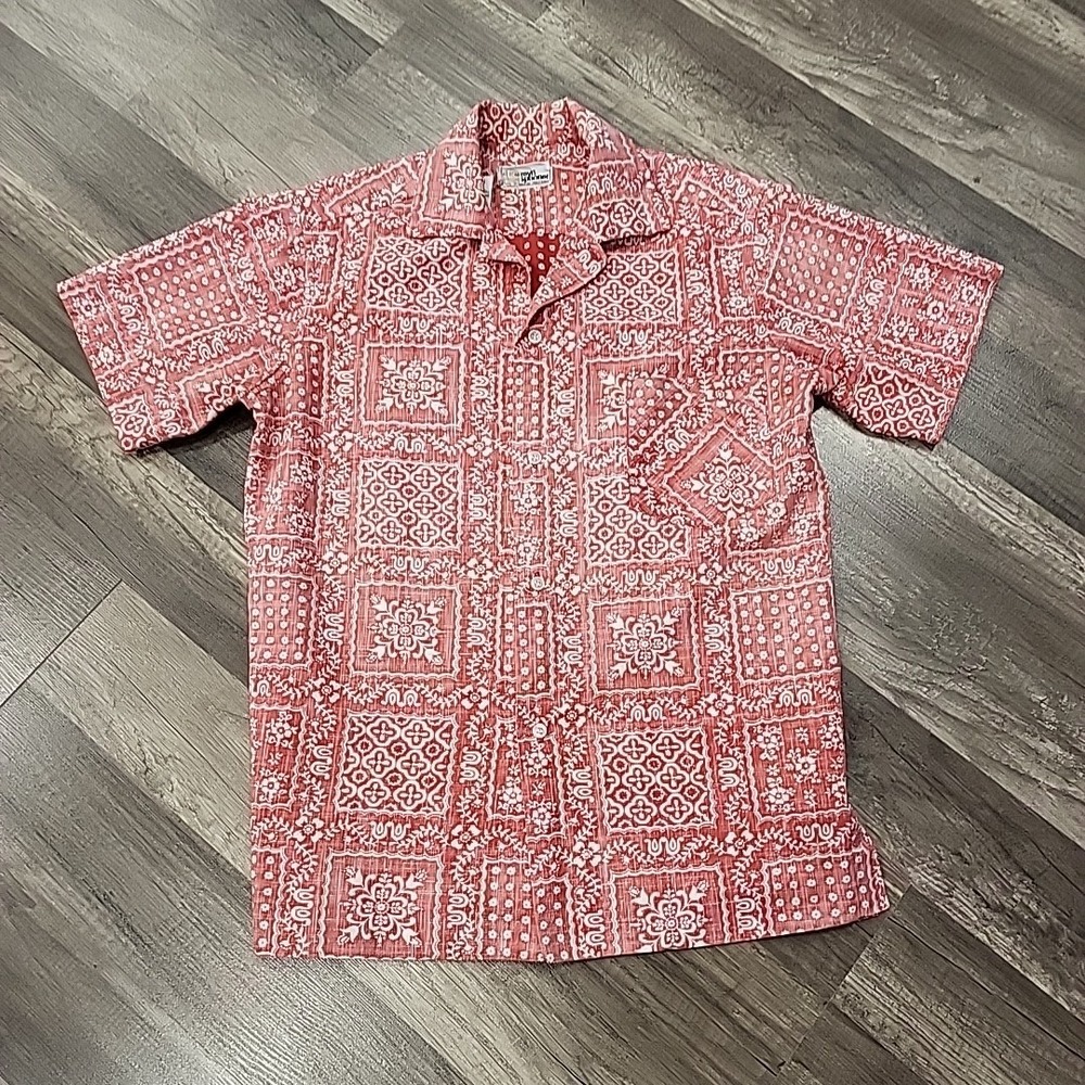 Reyn Spooner Short Sleeve Button Up Womens Top, Red, Size S/M